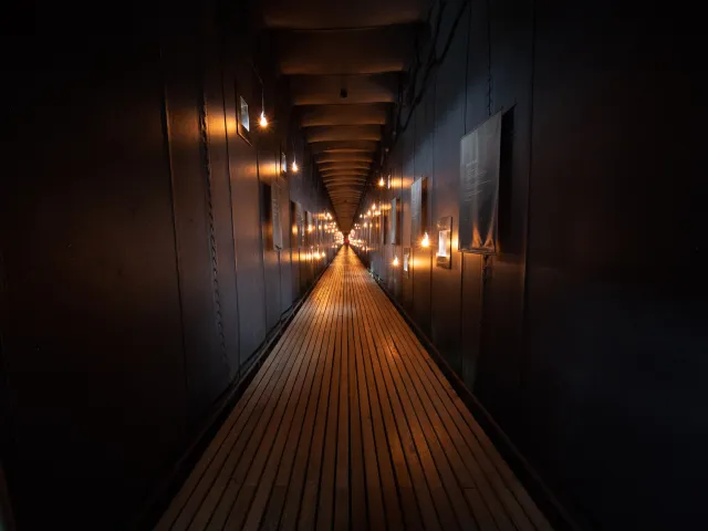 Im Inneren des Memorials sind die einzelnen Hexenprozesse dokumentiert