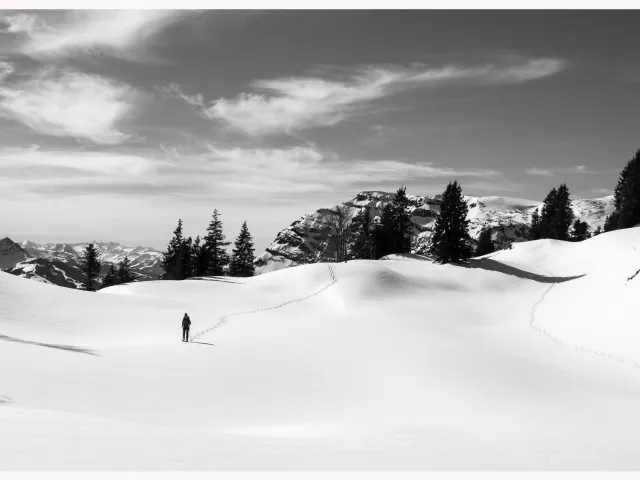 Traum eines Schneeschuhwanderers